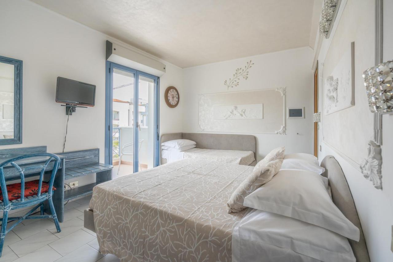 Royal Boutique Hotel ริชโชเน ภายนอก รูปภาพ