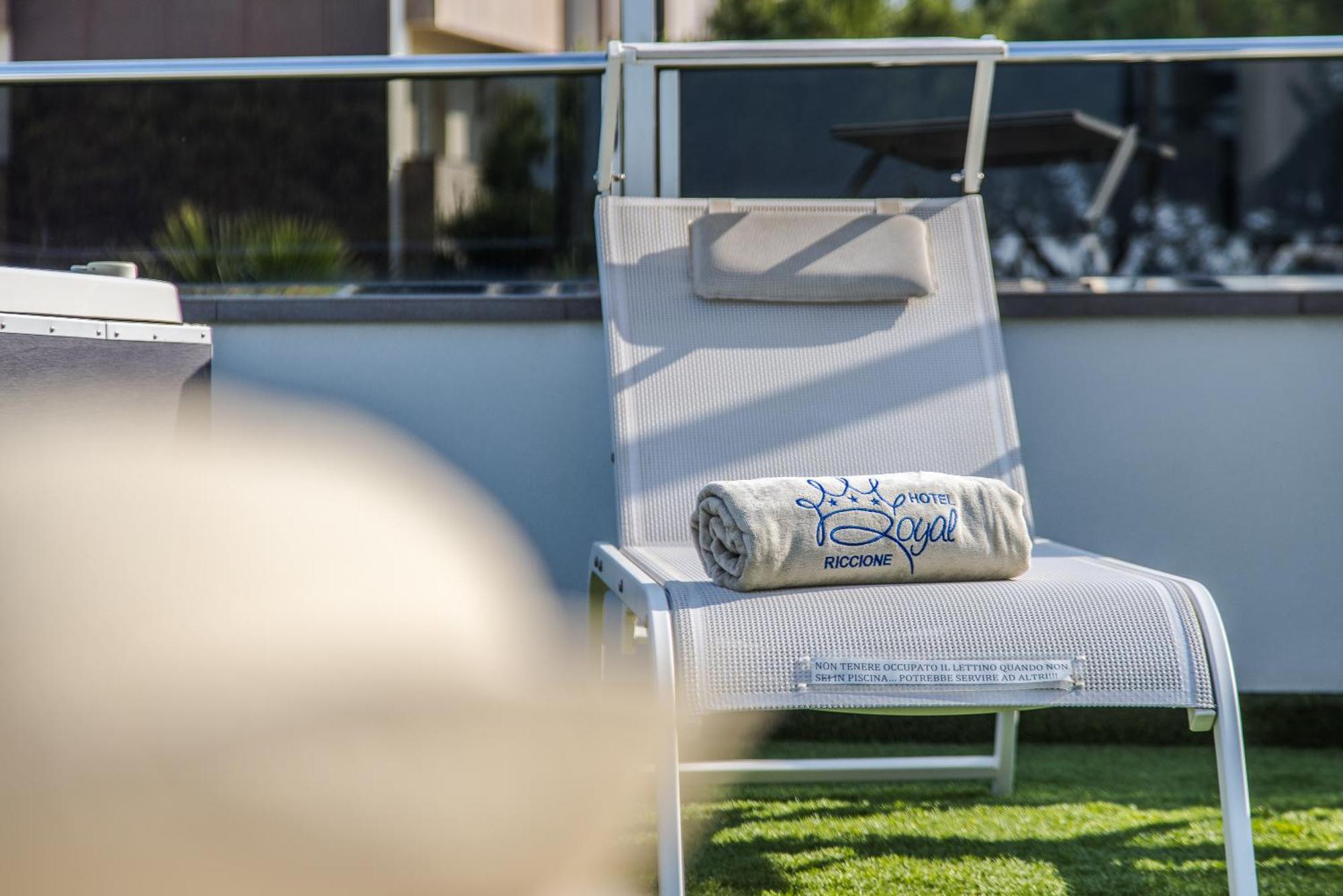 Royal Boutique Hotel ริชโชเน ภายนอก รูปภาพ