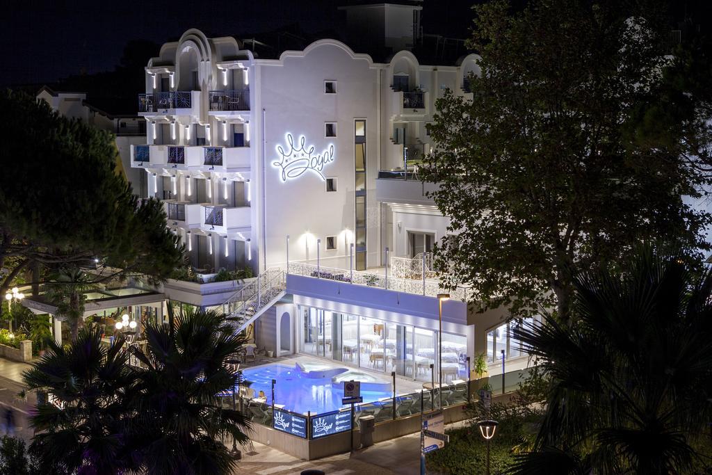 Royal Boutique Hotel ริชโชเน ภายนอก รูปภาพ