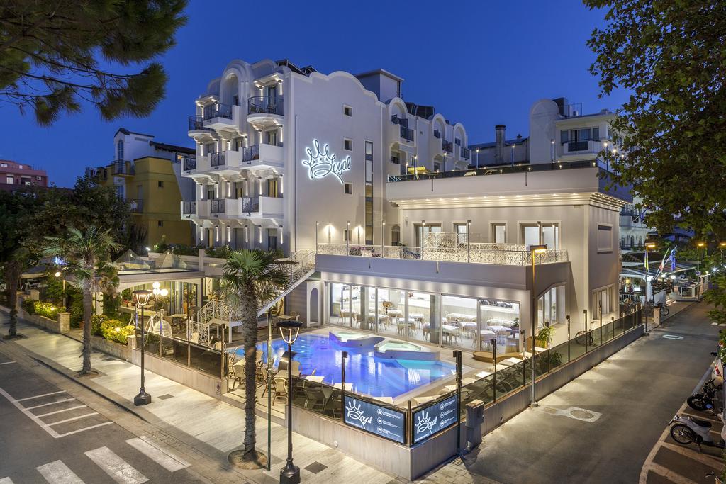 Royal Boutique Hotel ริชโชเน ภายนอก รูปภาพ