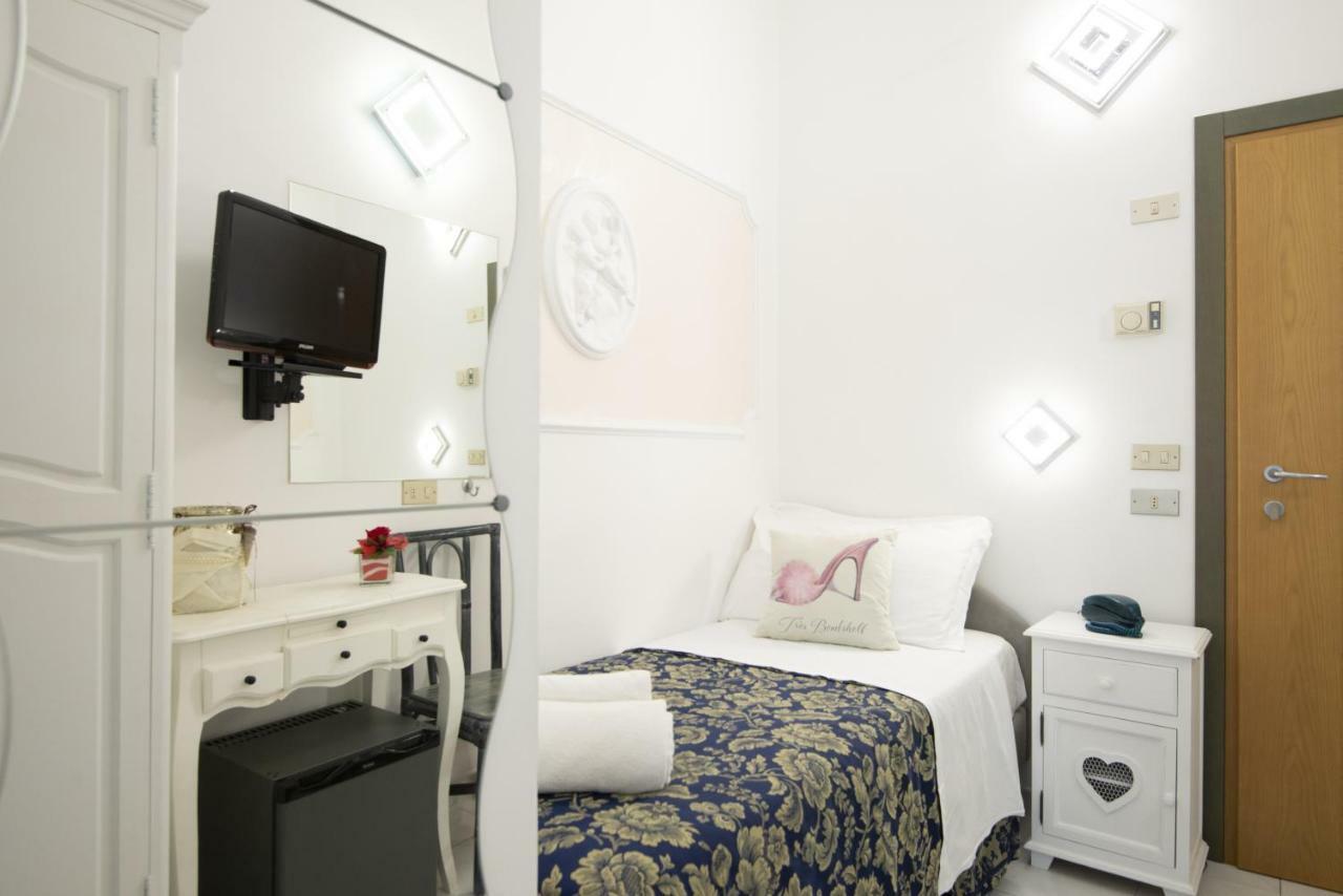Royal Boutique Hotel ริชโชเน ภายนอก รูปภาพ